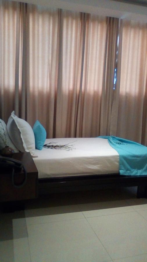 Green Palace Hotel Moca 外观 照片